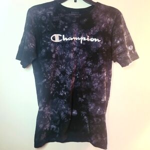 Champion logo t-shirt unisex sz small, with space black and grey tie-dye, silver